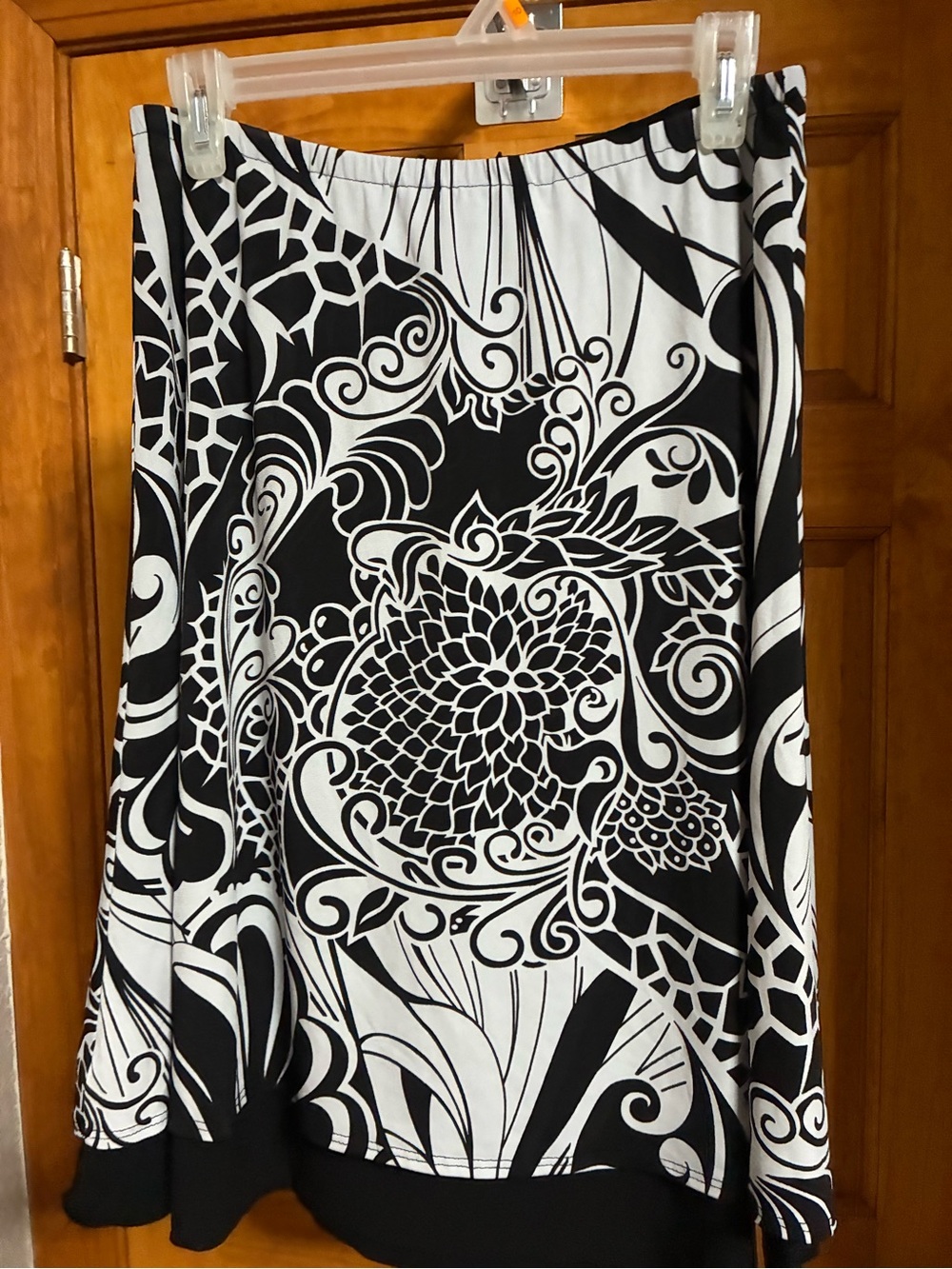 Women's Black & White Skirt